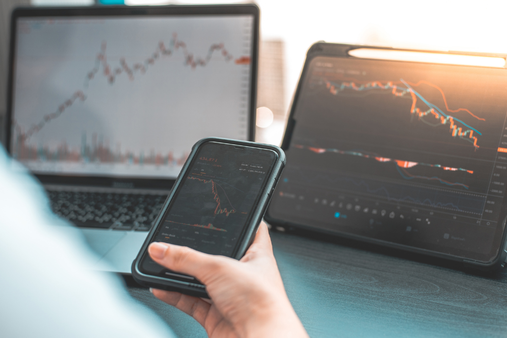 Ask Chuck Buy High, Sell Low – The Impact Of Fear On Investors